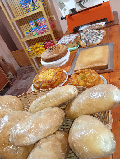 Las recetas de Don Mario, cafetería y panadería