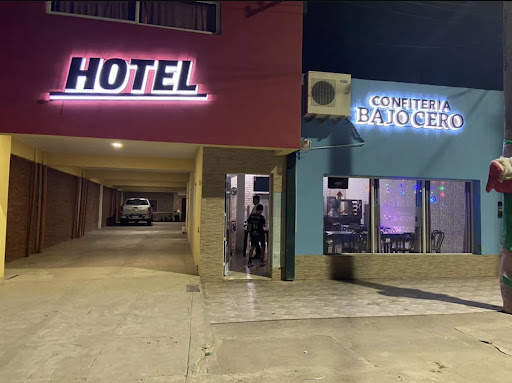 Hotel Bajo Cero