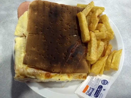 Confitería San Carlos