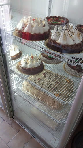 Panadería y Confitería La Madrileña