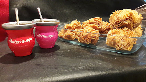 Metele Que Son Pasteles (Balcarce 7620)