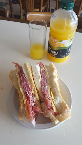 Confitería El Cruce