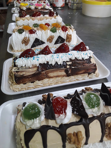 Panadería y Confitería La Reina