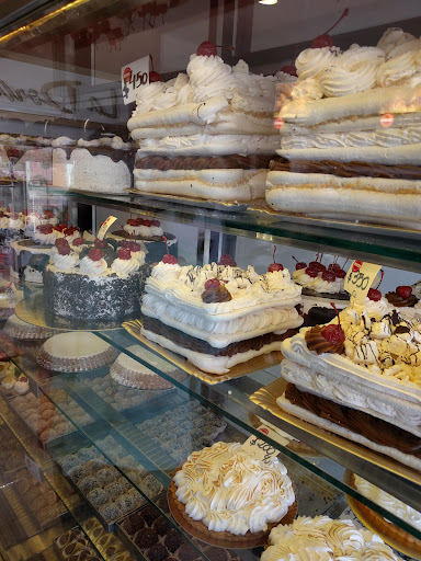Panaderia Y Confiteria LA DORADA