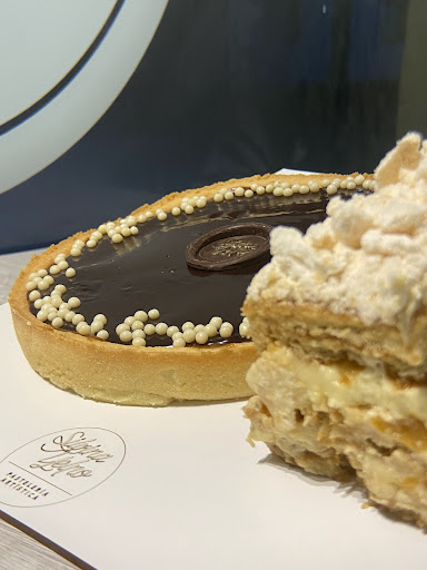 Silvina Yelpo Pastelería & Panadería Café