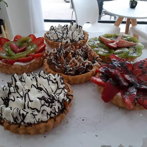 La bianca heladeria y panaderia